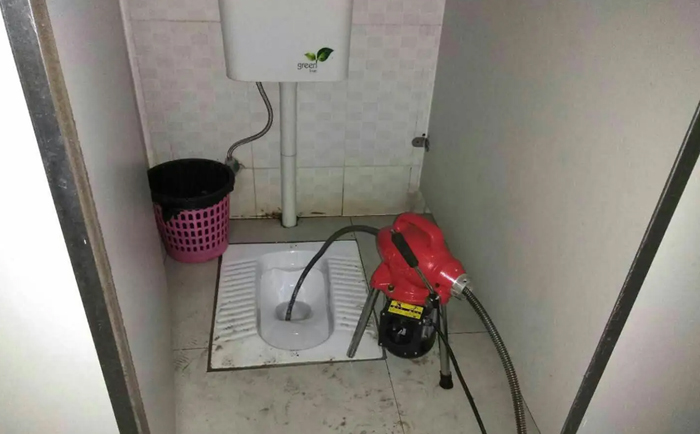 苏尼特左蹲便疏通